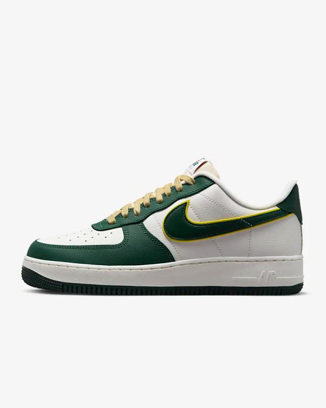 Nike Air Force 1 '07 LV8